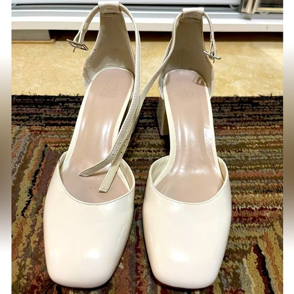 zara white off cream Ankle strap sandals shoes size 10 / 40 block hills - Picture 1 of 6
